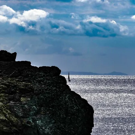 Pelagos Seafront - Maria Daire *