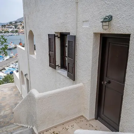 Pelagos Seafront - Maria