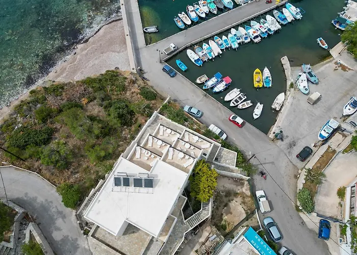 Pelagos Seafront - Maria * Myrties