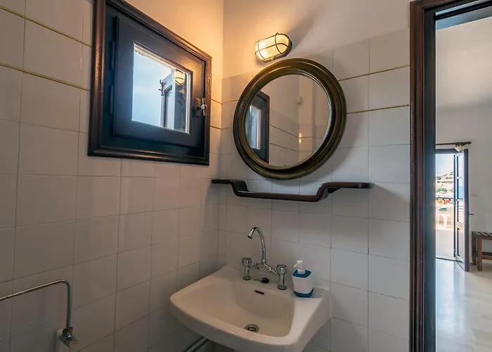 Pelagos Seafront - Maria