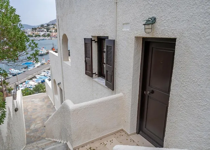 Pelagos Seafront - Maria